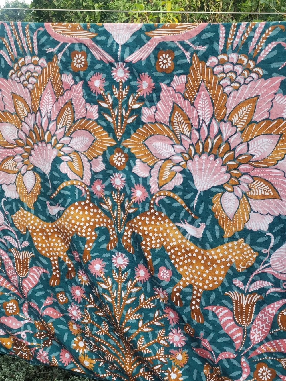 Anthropologie vibrant floral